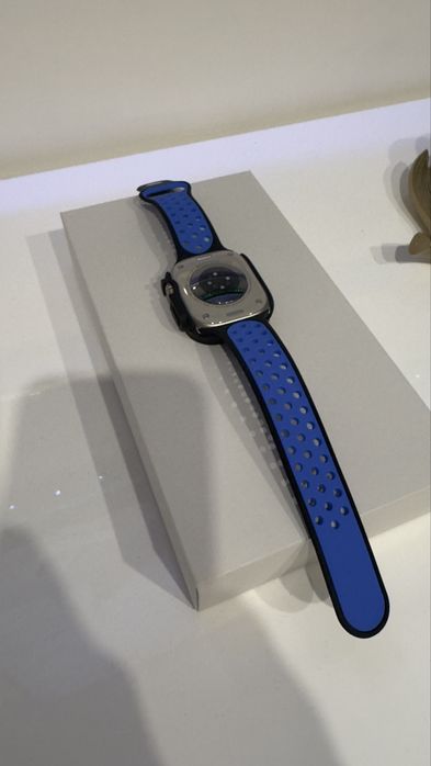 Apple Watch Ultra 2 GPS e Celular  (Titanium) - 49mm