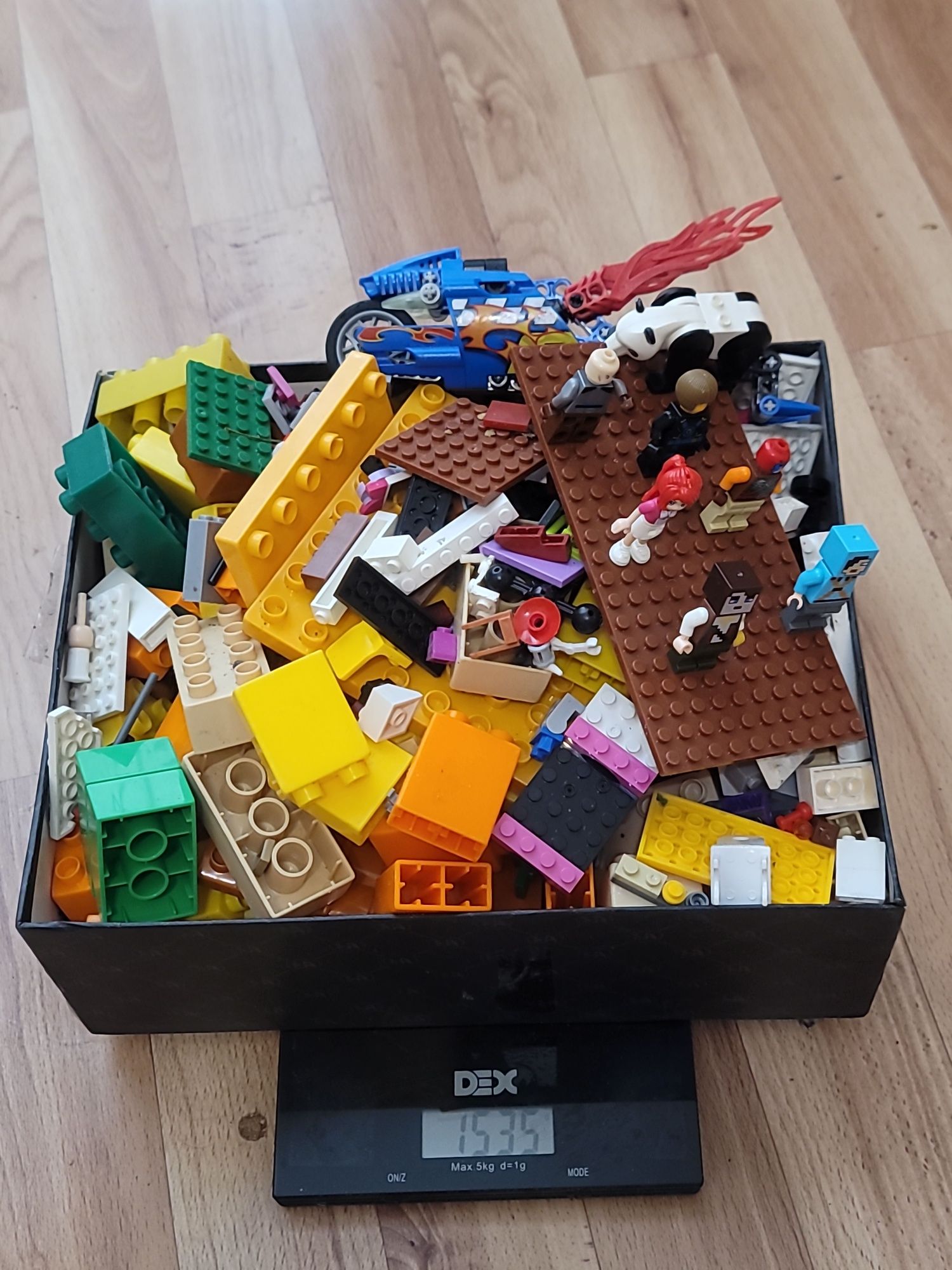 Конструктор Lego на вес б/у  общий вес 1 кг 535 грамм