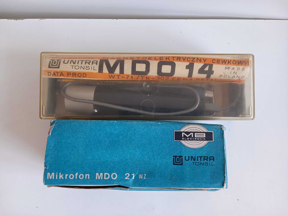 Dwa mikrofony  Unitra