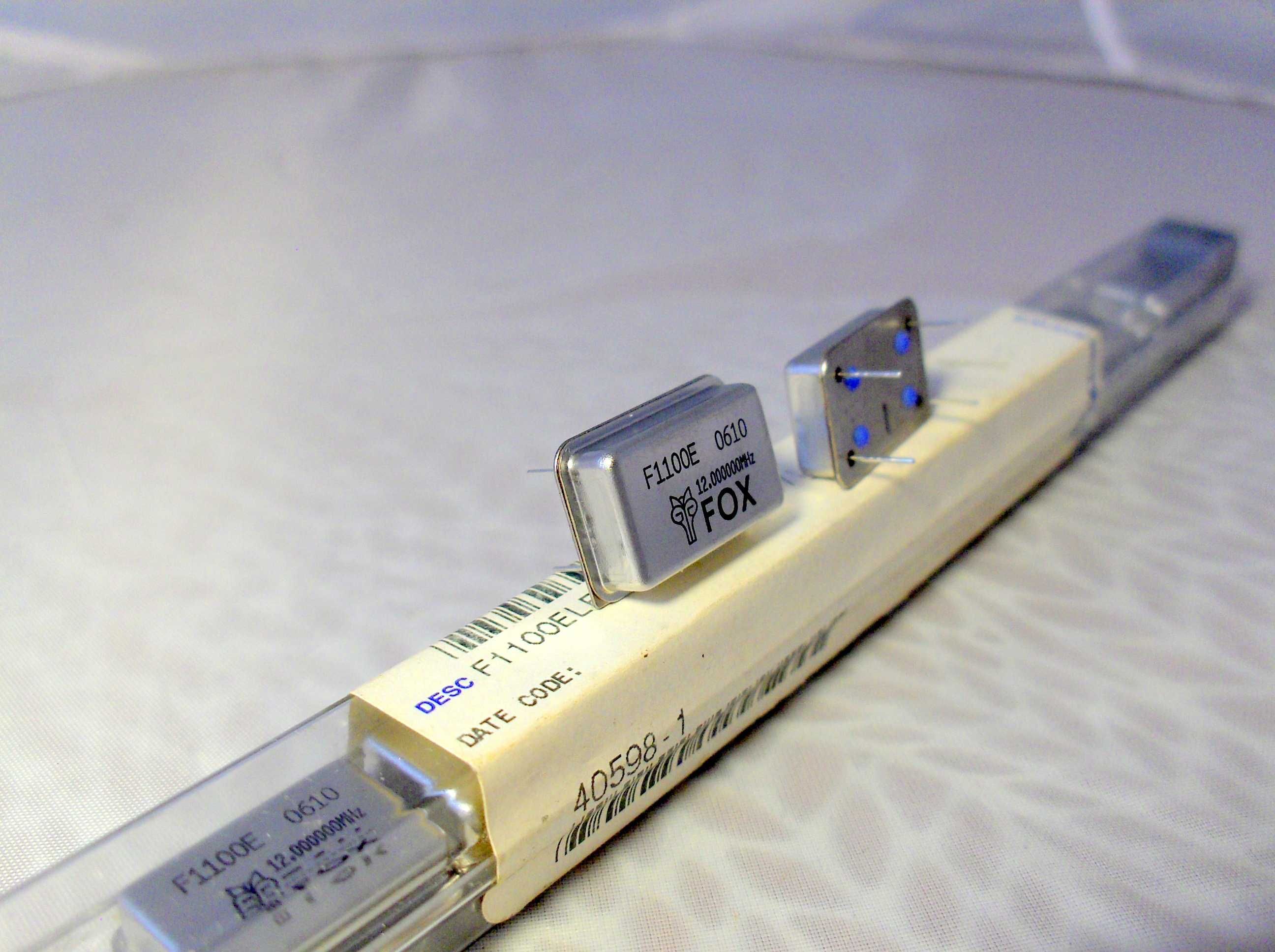 Generator, oscylator FOX F1100E-12.000000 MHZ