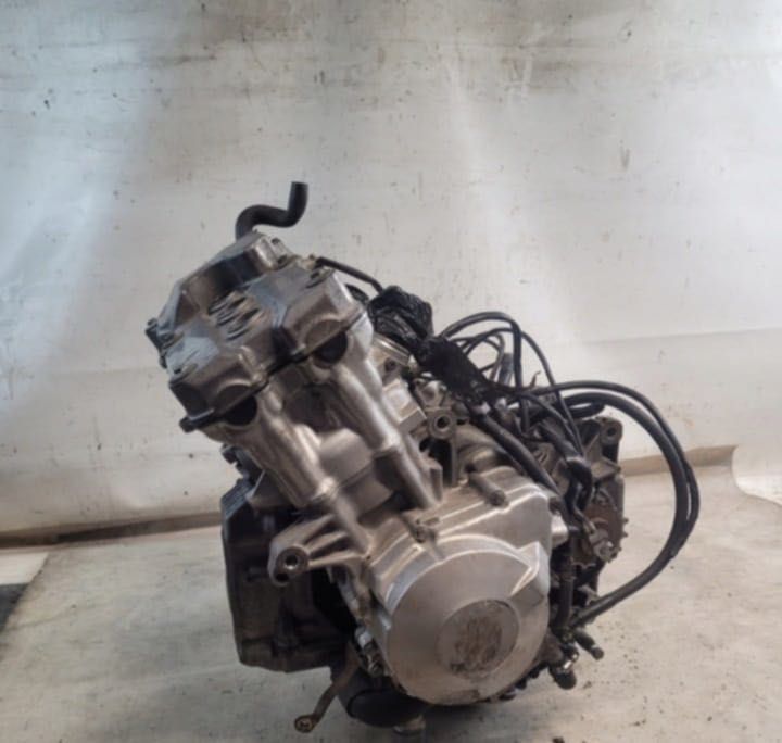 Silnik Honda CBR F2 92r. plus inne części do tego modelu motocykla