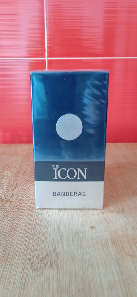 Perfume The Icon Banderas
