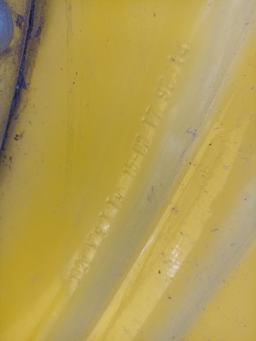 Opona jak Nowa 90% bieżnika Michelin MACHXBIB 650/85 R - 38 koło koła
