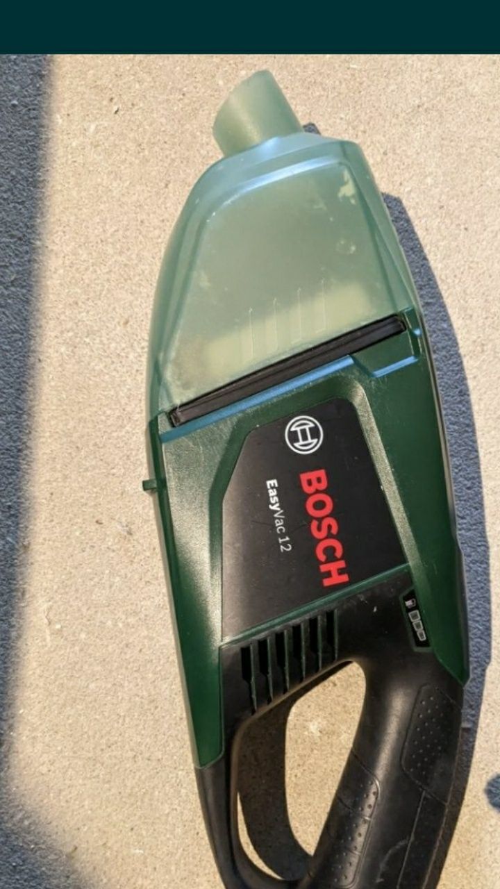 Bosch akumulatorowy  odkurzacz plus latarka bateria z ładowarką