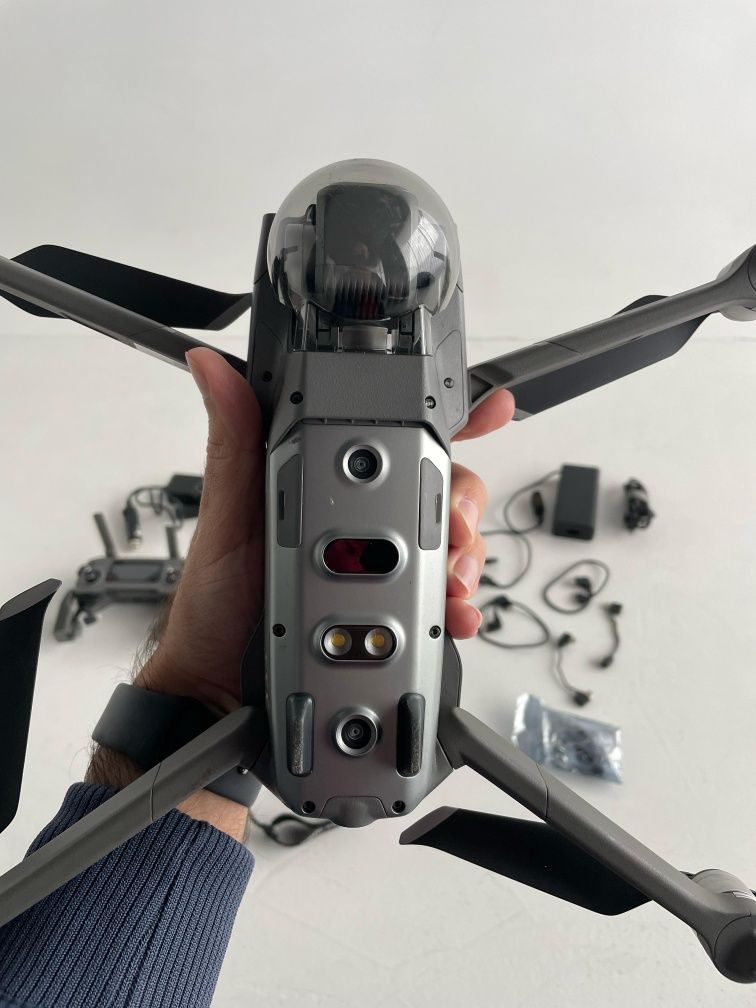 Vendo DJI Mavic 2 Pro Combo + Hard Case Original  + MicroSD 128gb