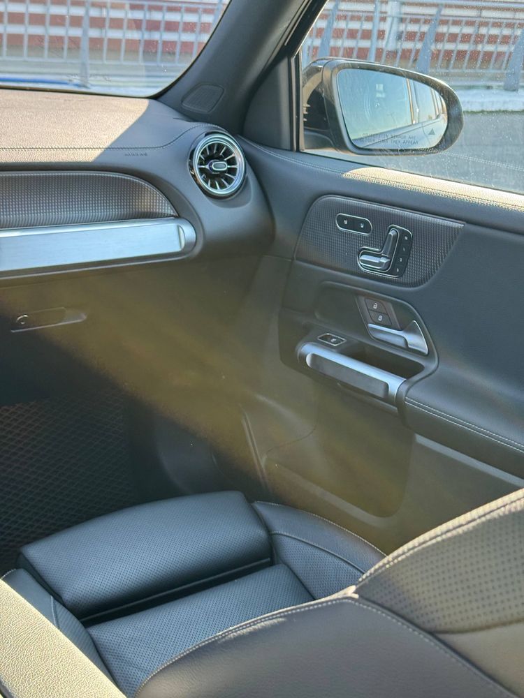 Mercedes-Benz EQB 2022 350 4Matic AMG Look