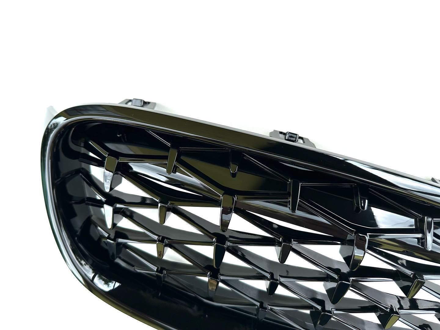 Решітка радіатора решетка ноздри БМВ BMW 3 F30 Ф30 2012-2018 diamond