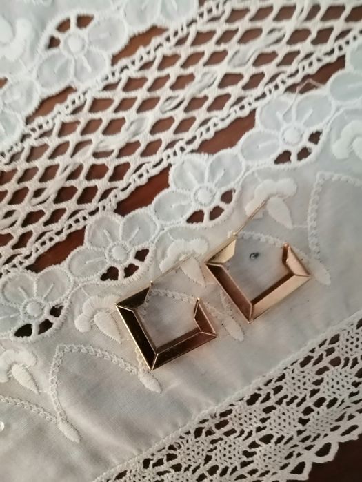 Argolas ou quadrados?