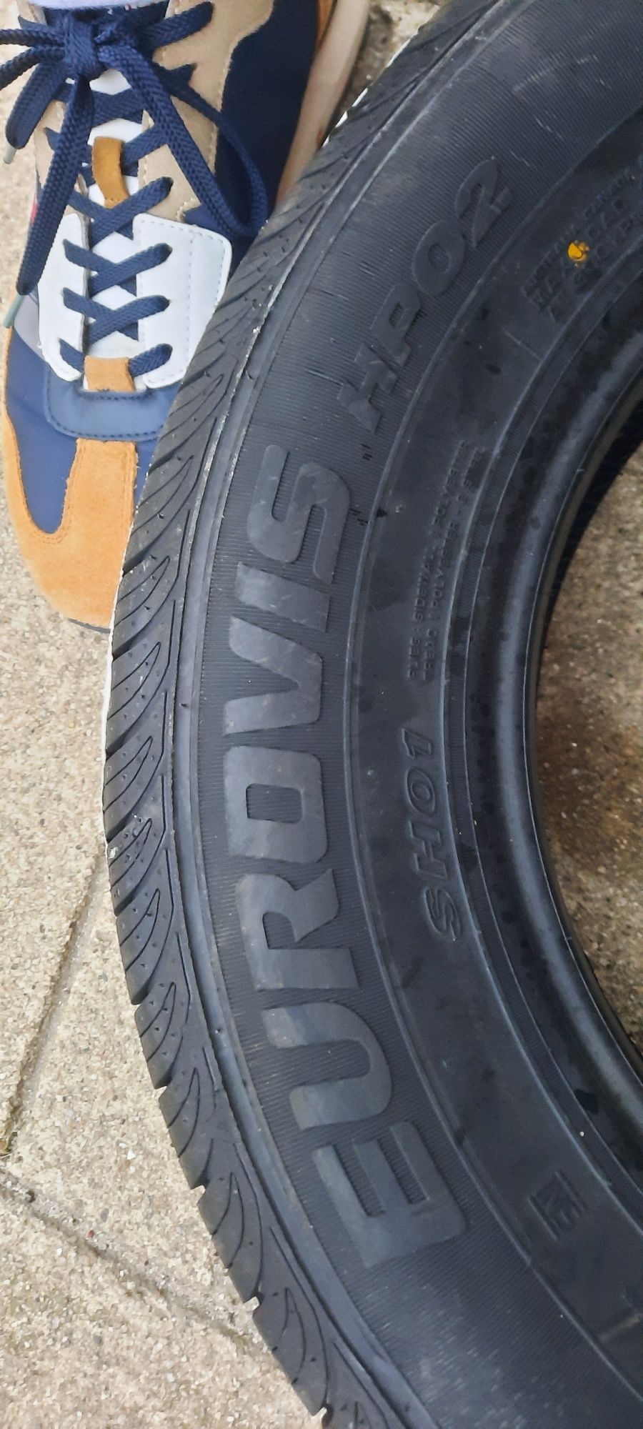 Vendo 2 pneus novos 155/80/R13