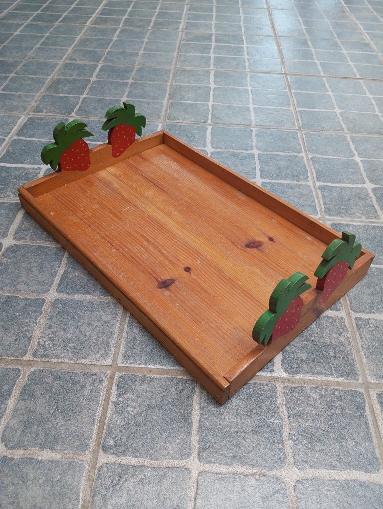 Tabuleiro madeira refeições