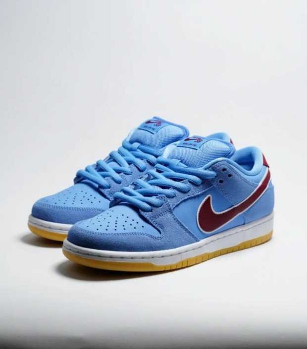 Para ładnych i wytrzymałych butów sportowych r.44.5