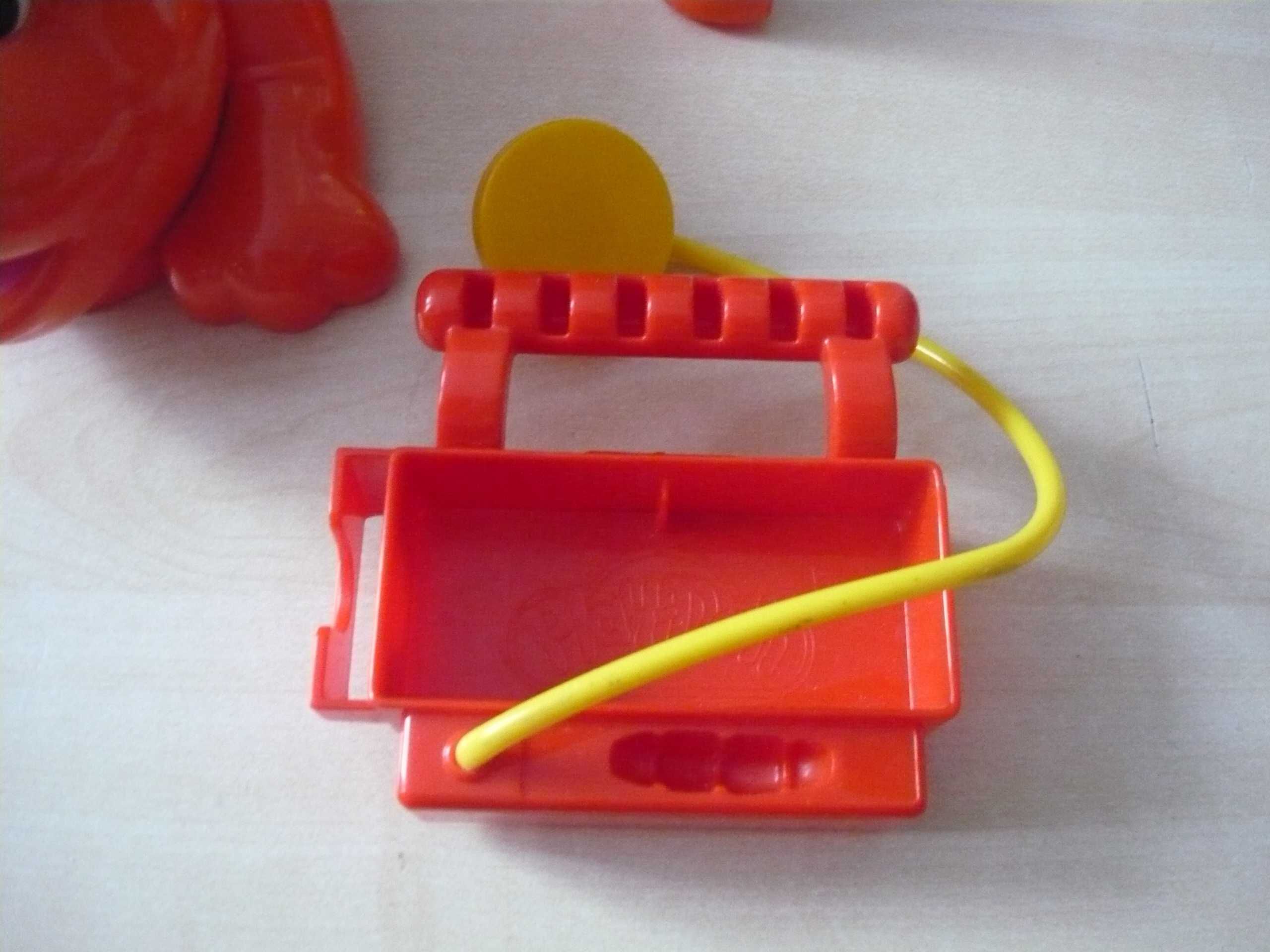 ciastolina wizyta u weterynarza play-doh  piesek Hasbro  foremki