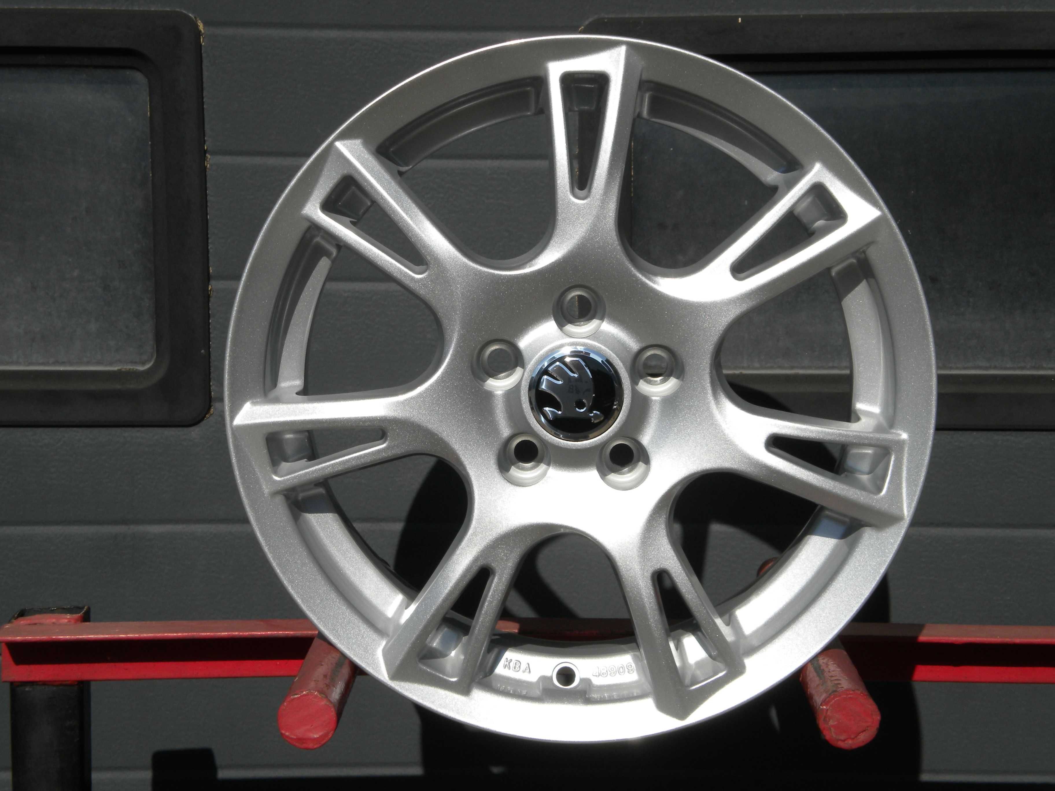 Felgi aluminiowe 15 5x100 Skoda Fabia II III Rapid Roomster Octavia I