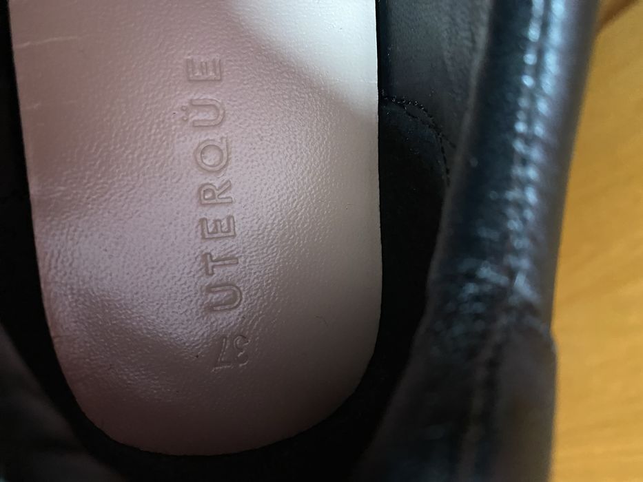 Sapatos UTERKE pele pretos/novos , fivela c brilhantes!