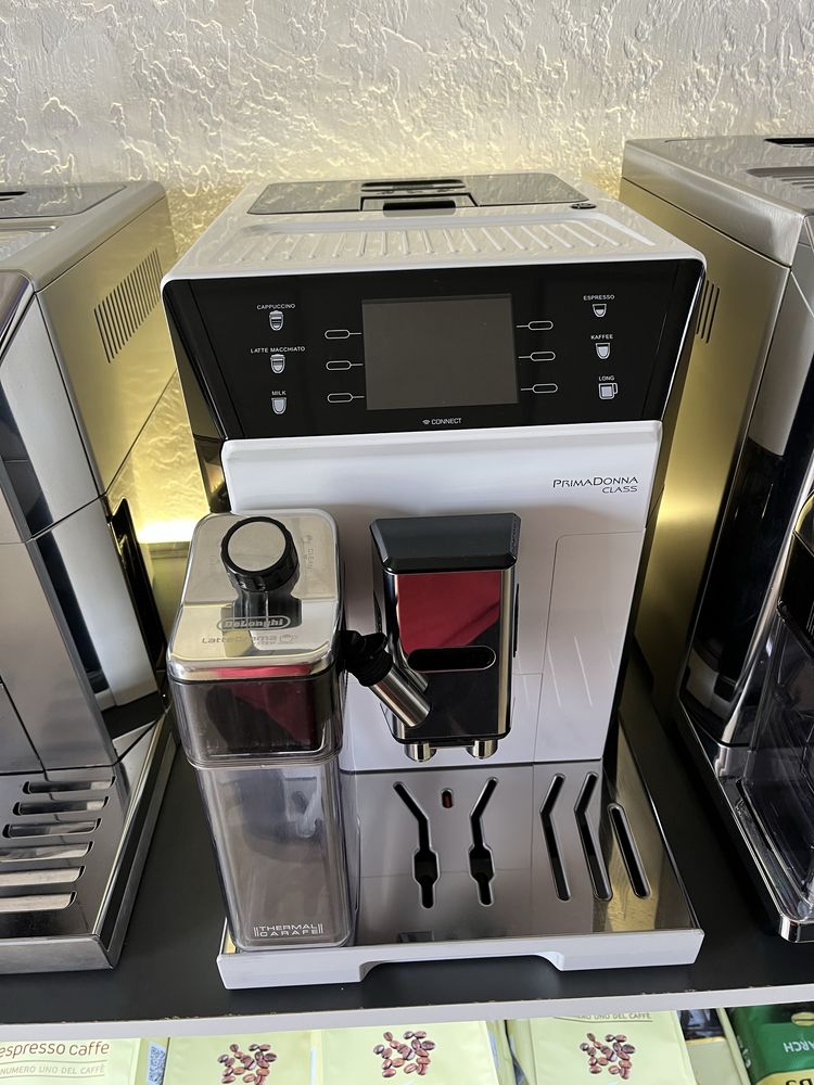 Кавомашина кавоварка Delonghi Philips