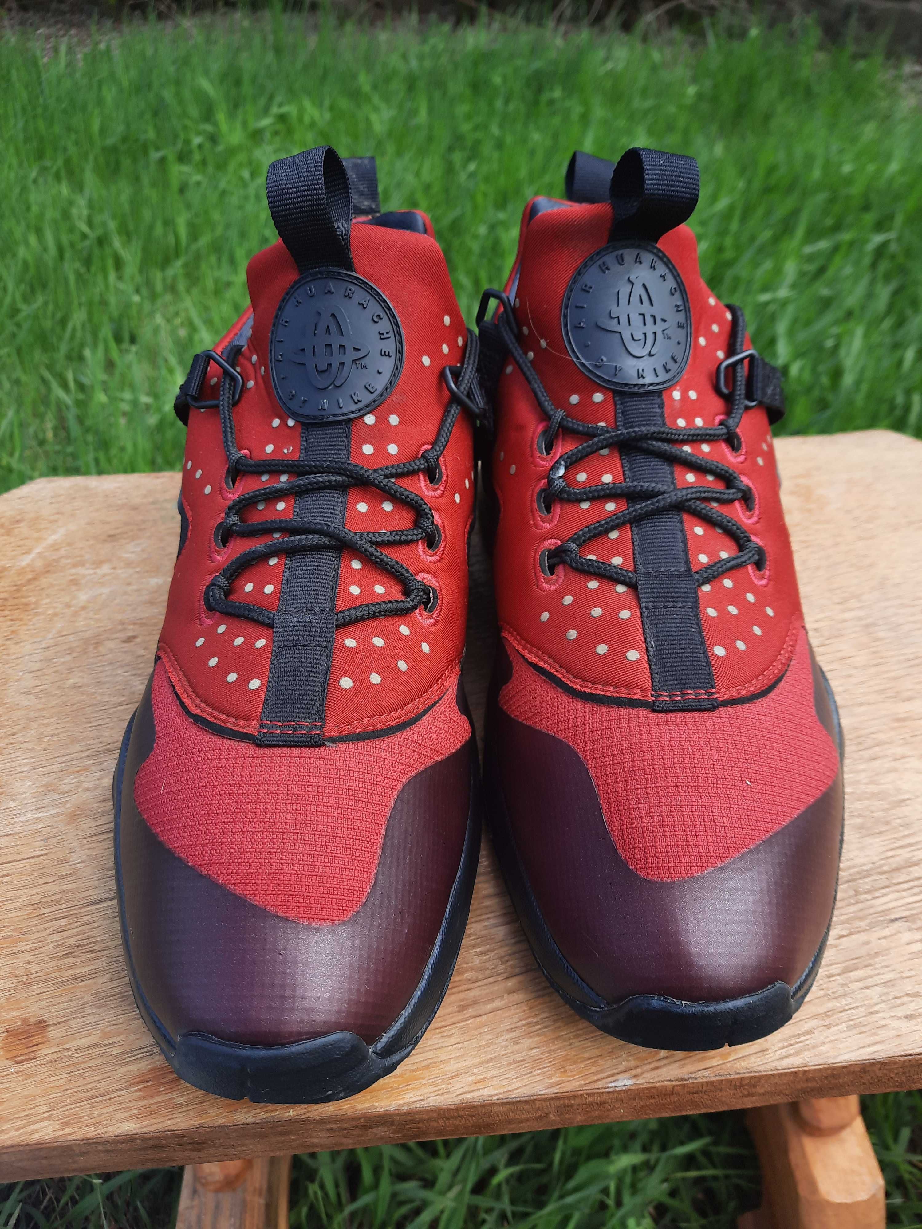 Нові, Оригінал, Кросівки Nike Huarache ,розмір 41,5 -42