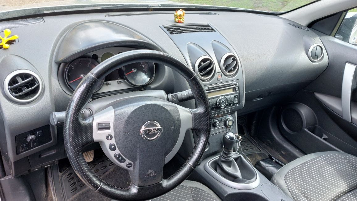 Продам Nissan Qashgai 1,5дизель.