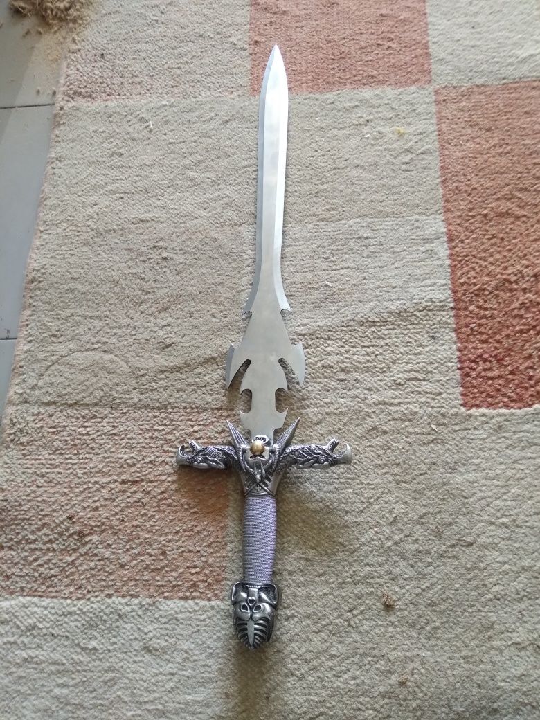 Espada gótica colecção