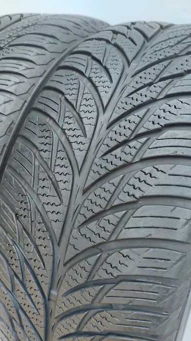 Opony Całoroczne 225/55/17 Uniroyal 2szt