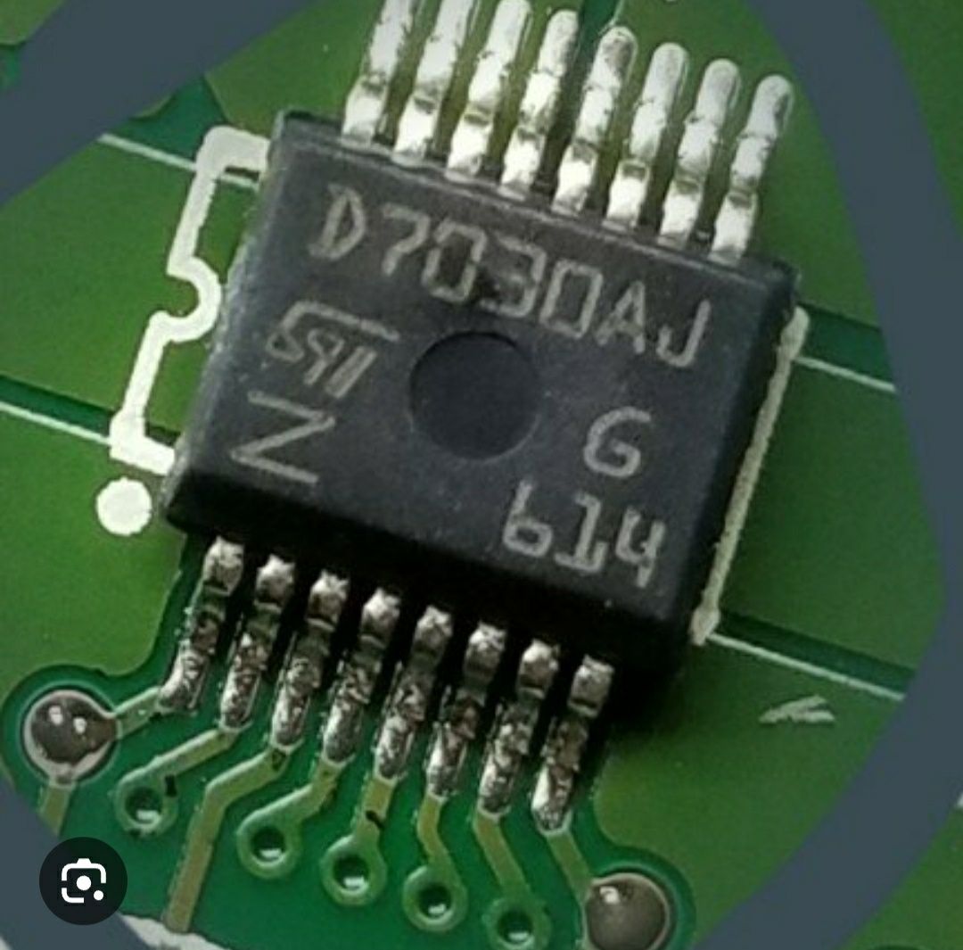 Мікросхеми VD7050A, D7030AJ, VNH5050A.