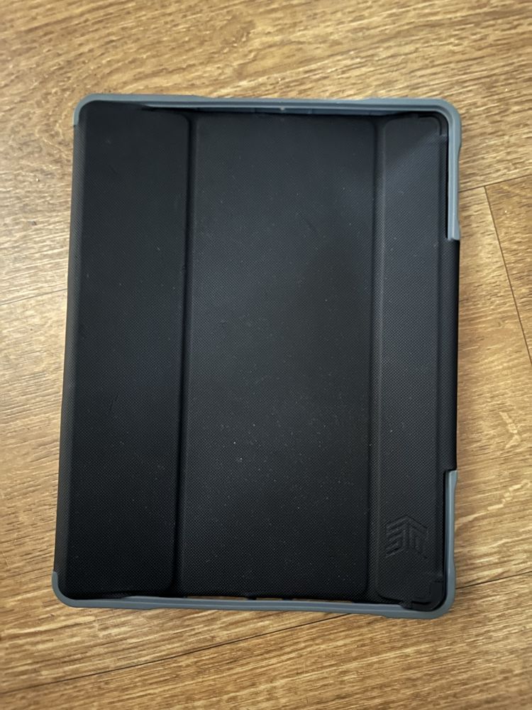 Etui STM ipad 8 gen 9 gen