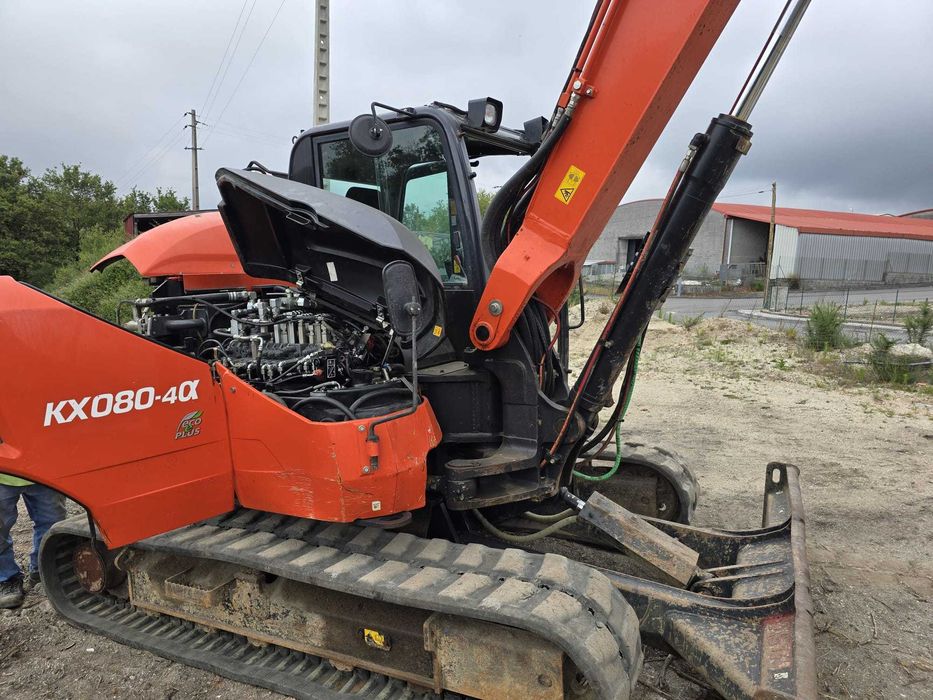 Giratória Kubota 8T