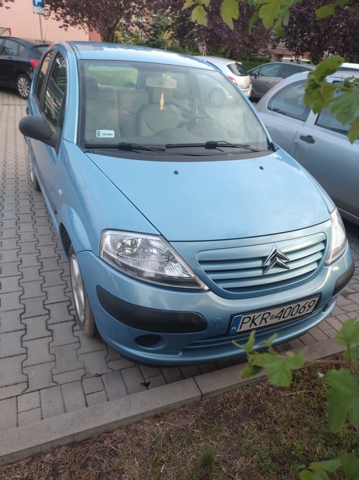 Sprzedam 1.1 Benz OPIS