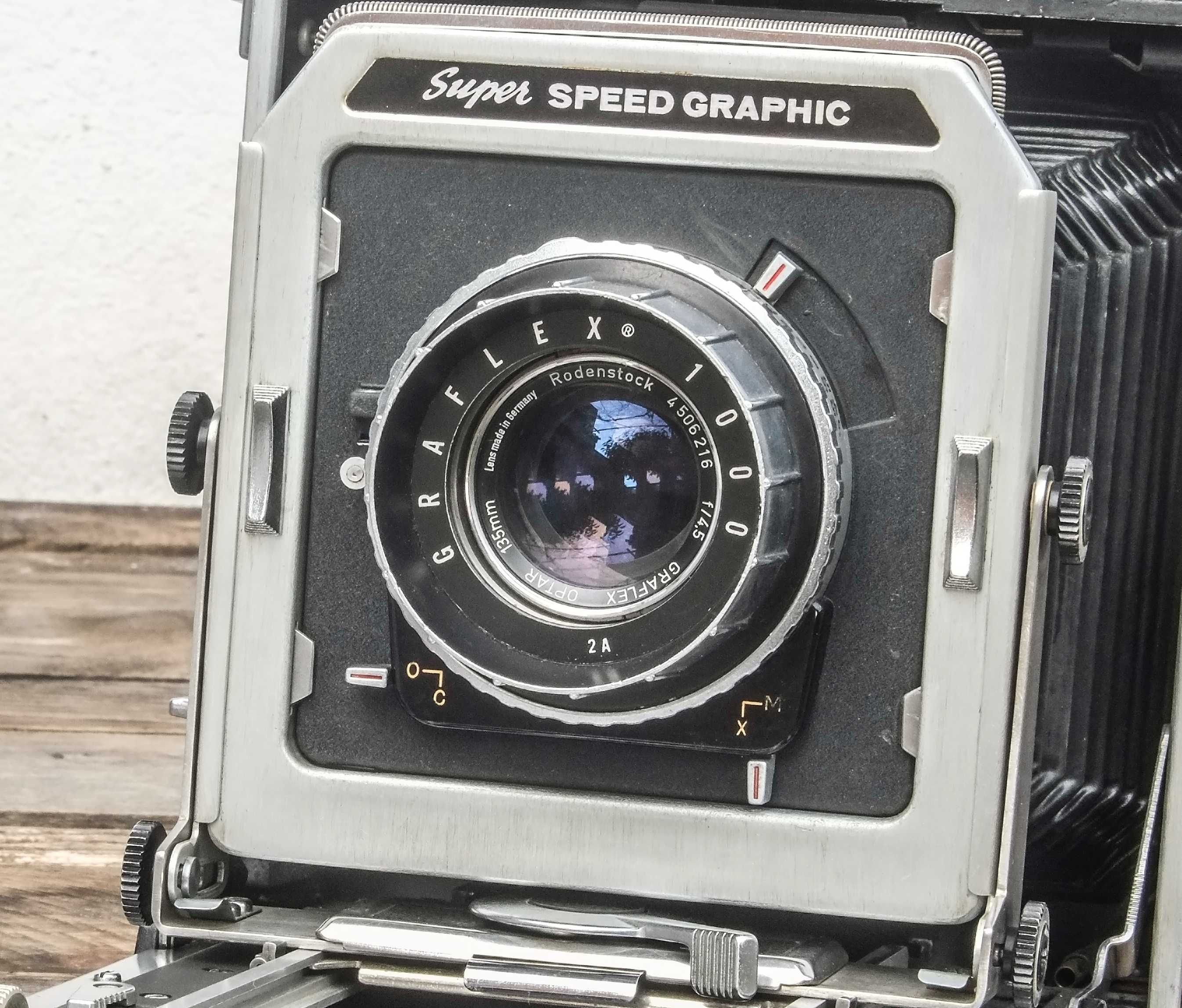 Graflex Super Speed Graphic c/ velocidade 1/1000s, formato 4x5