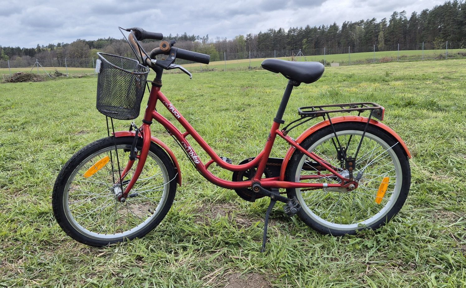 Czerwony rower dla dziewczynki, chłopca  20'