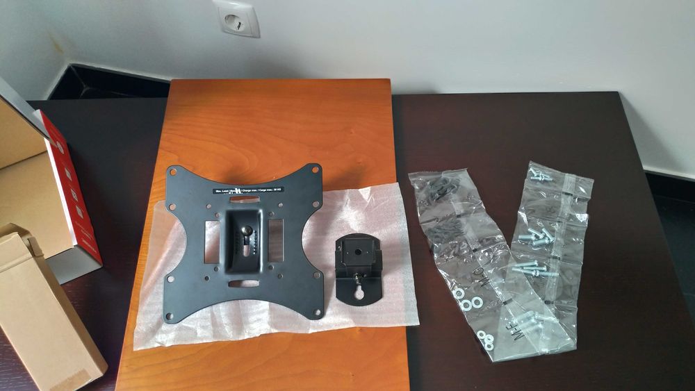 Suporte de parede para TV