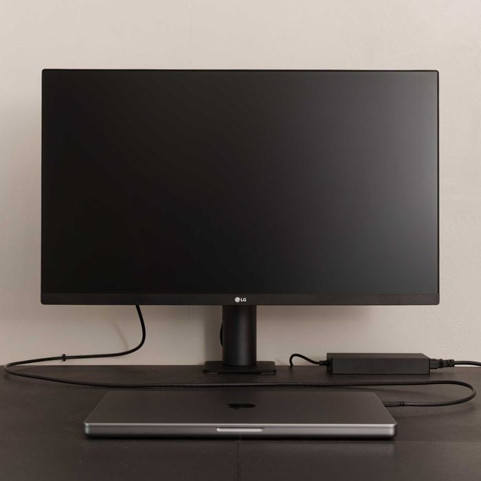 LG 27QN880-B / 27” IPS QHD / USB-C 60W PD / 230 год