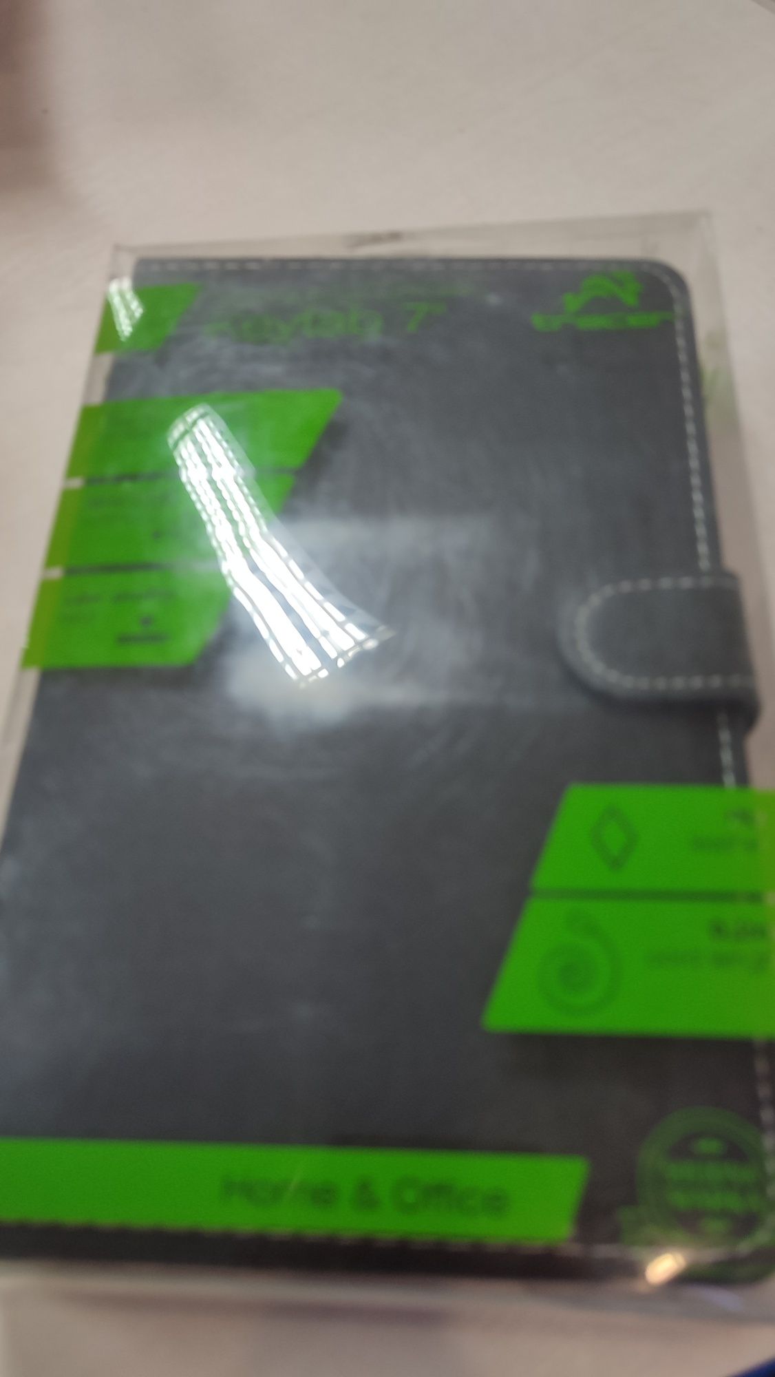 Etui do tabletu 7"