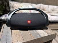 Coluna JBL Bombox2, original,igual a nova e com garantia.