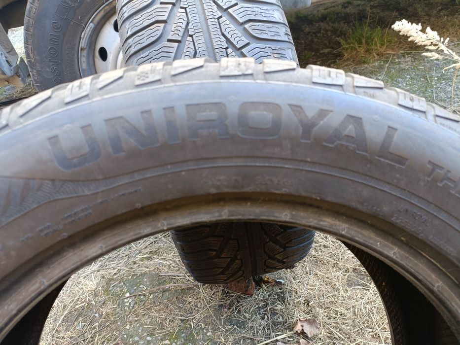 2szt 235/55/17 Uniroyal 5,5mm Dot4718 Zima