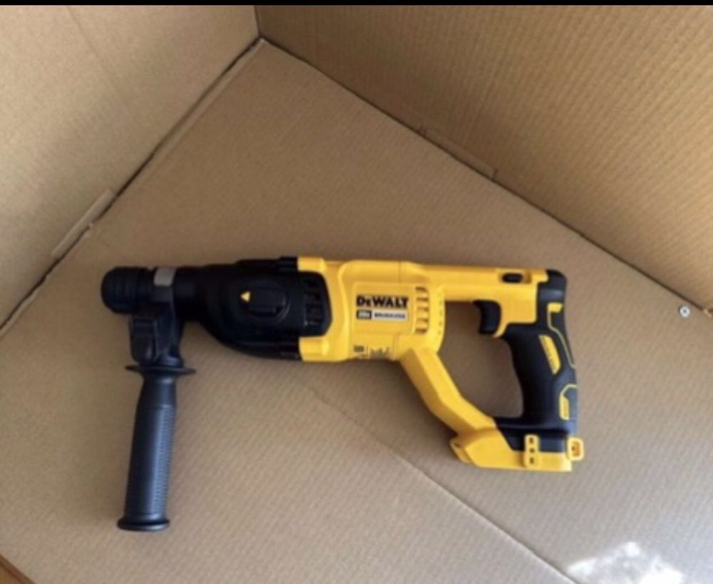 Перфоратор Dewalt dch133 новий