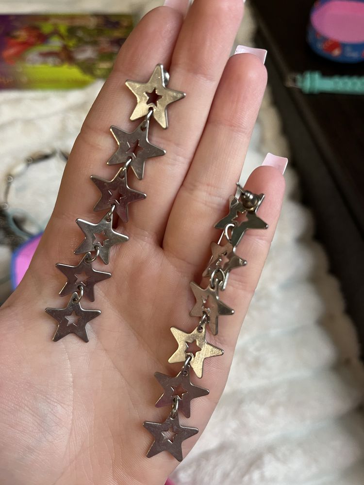 Сережки з зірками.
