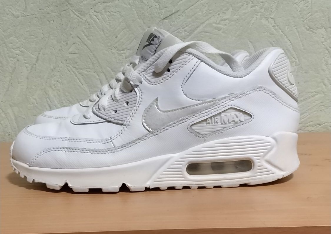 Кросівки Nike Air Max 90 White  38.5