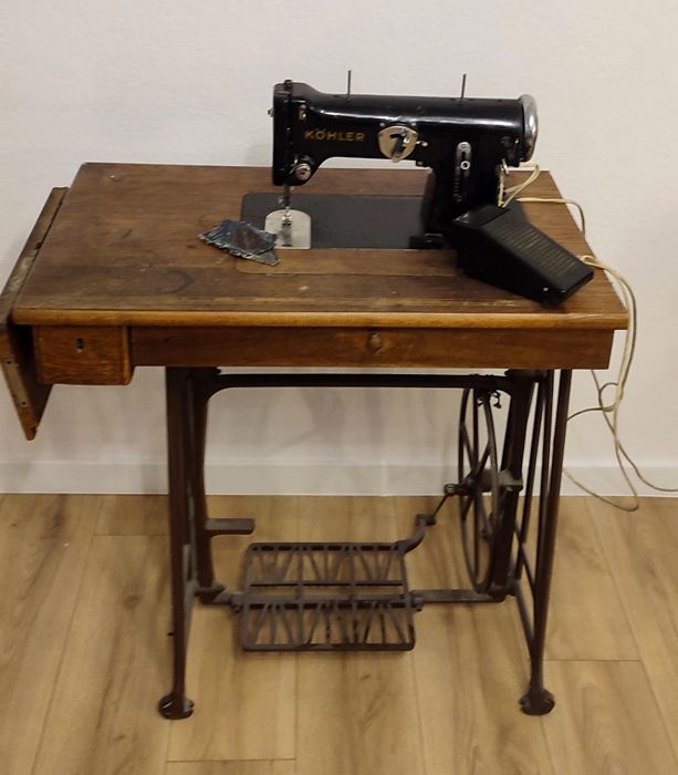 Maszyna do szycia kohler stół