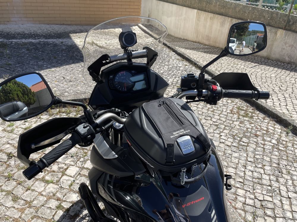 Suzuki V-Strom DL 650 XA