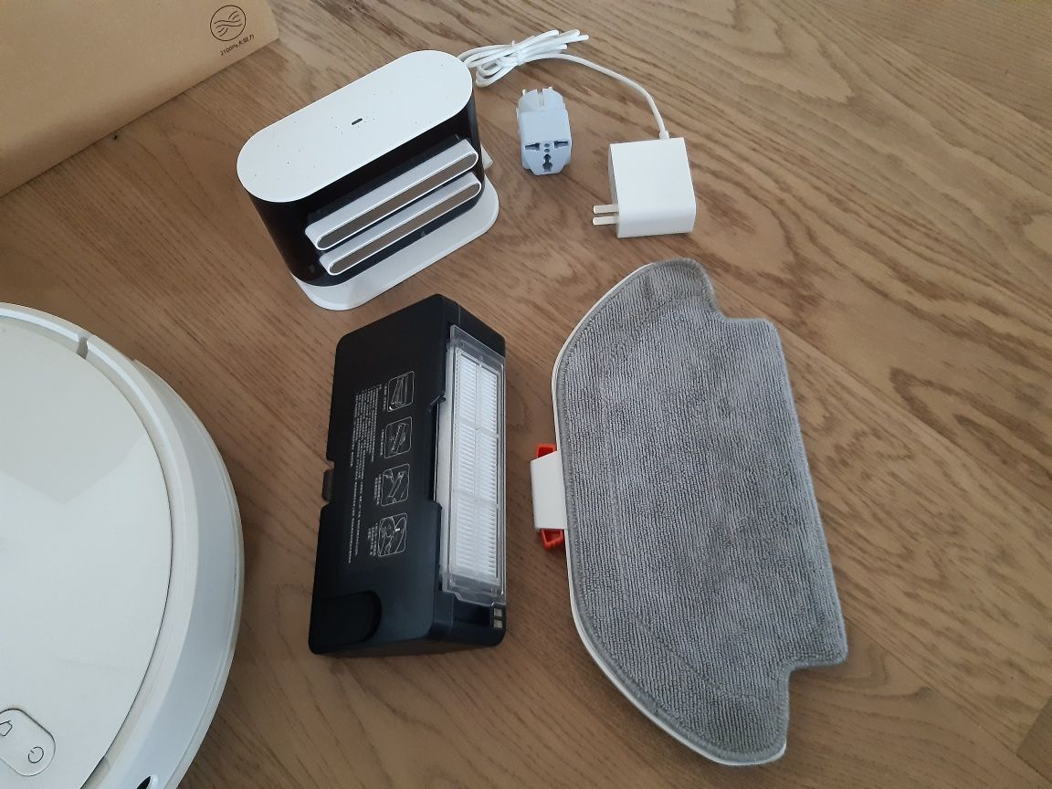 Robot sprzątający odkurzacz Xiaomi Mi Robot Vacuum Mop Pro Biały