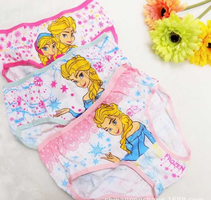 Дитячі трусики для дівчинки принцеси дісней комплект в сумочці 3 шт.