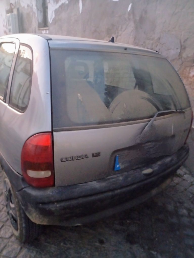 Opel corsa B ano 1996
