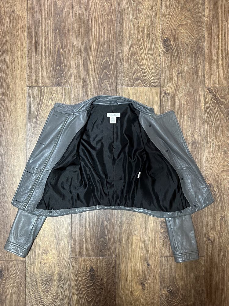 Кожанная куртка косуха  Calvin Klein размер XS