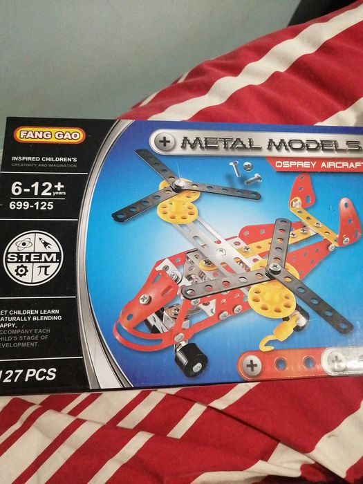 Набор металлического конструктора, 127 деталей