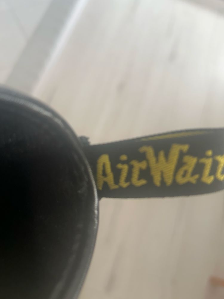 Buty skórzane w typie martensów