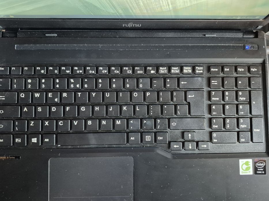 Laptop Fujitsu Lifebook A544 i3