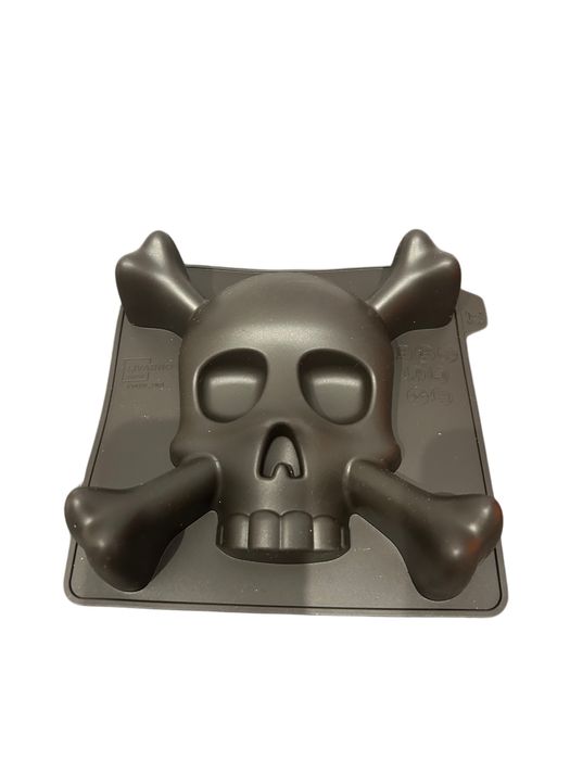 Zestaw 2 silikonowych foremek czaszka i dynia nr.8003