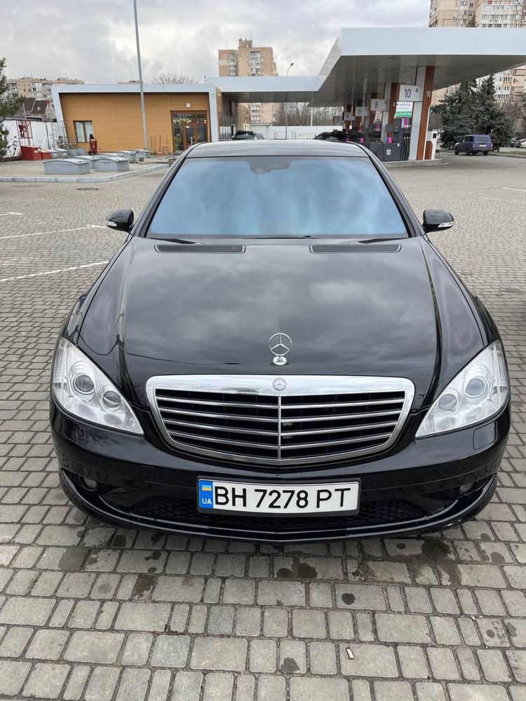 Авто Mercedes Benz AMG пакете