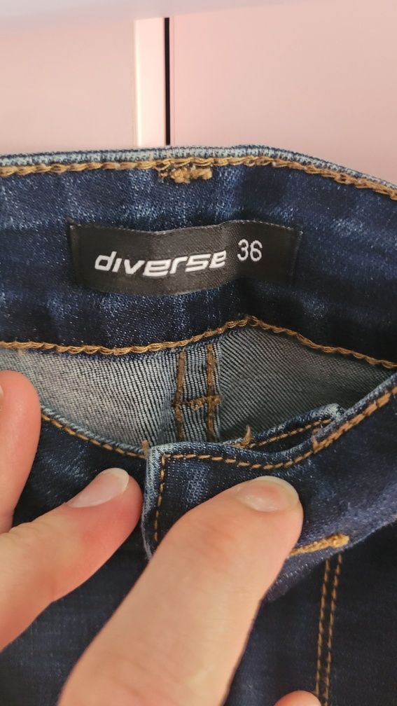 Spodnie damskie jeansy Diverse 36