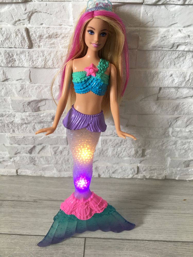 Lalka Barbie Malibu Syrenka Dreamtopia migoczące światełka jak nowa